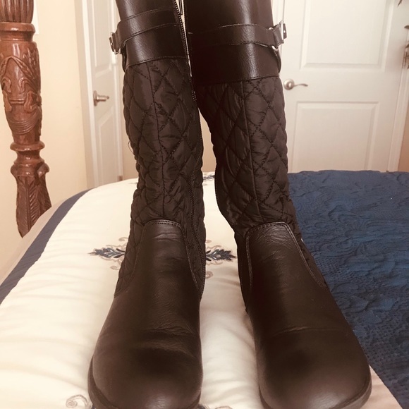 Boots - Picture 6 of 7